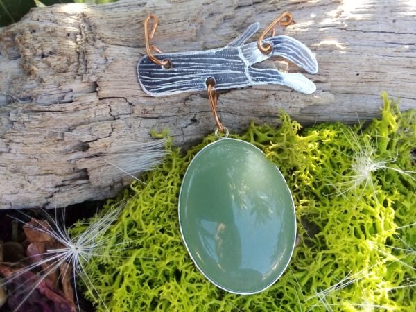 Pendentif "Miroir de la forêt" en argent, cuivre et aventurine verte