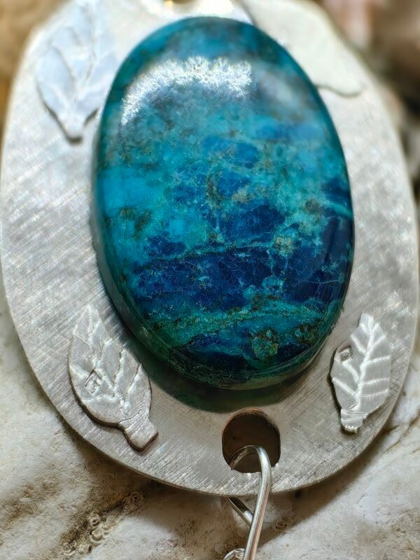 Pendentif Terre océanique en argent et cuivre, shattuckite, inspiré par la mer méditéranée, la nature, fait main en France, éthique, écoresponsable