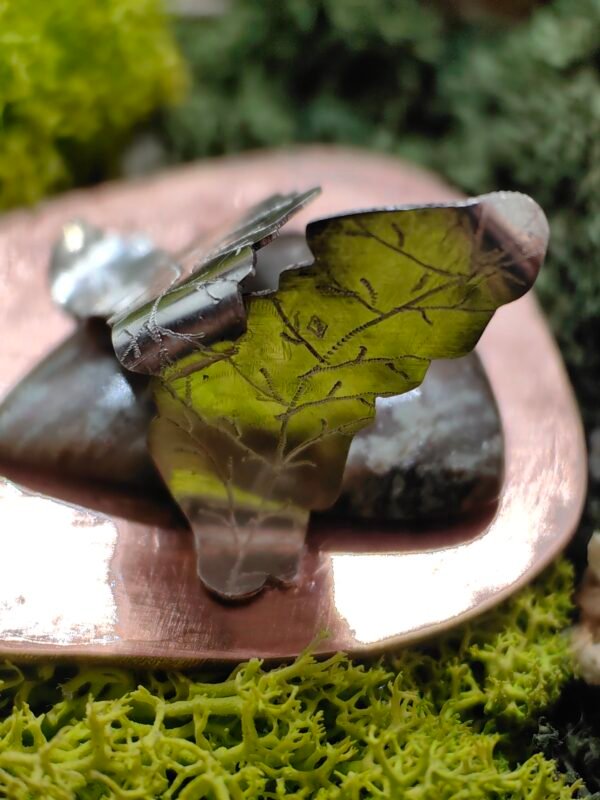 🌿✨ Secret de la Forêt : Pendentif unique en argent, cuivre et émeraude, fait main en France. Éthique, recyclé et hypoallergénique, inspiré par les pinèdes méditerranéennes. 🌳💍