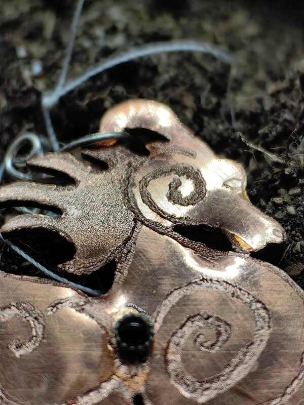 Pendentif "Sleipnir" argent-cuivre et tourmaline noire – Image 5